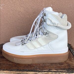 IVY PARK Women's White and Tan High-Top Sneakers